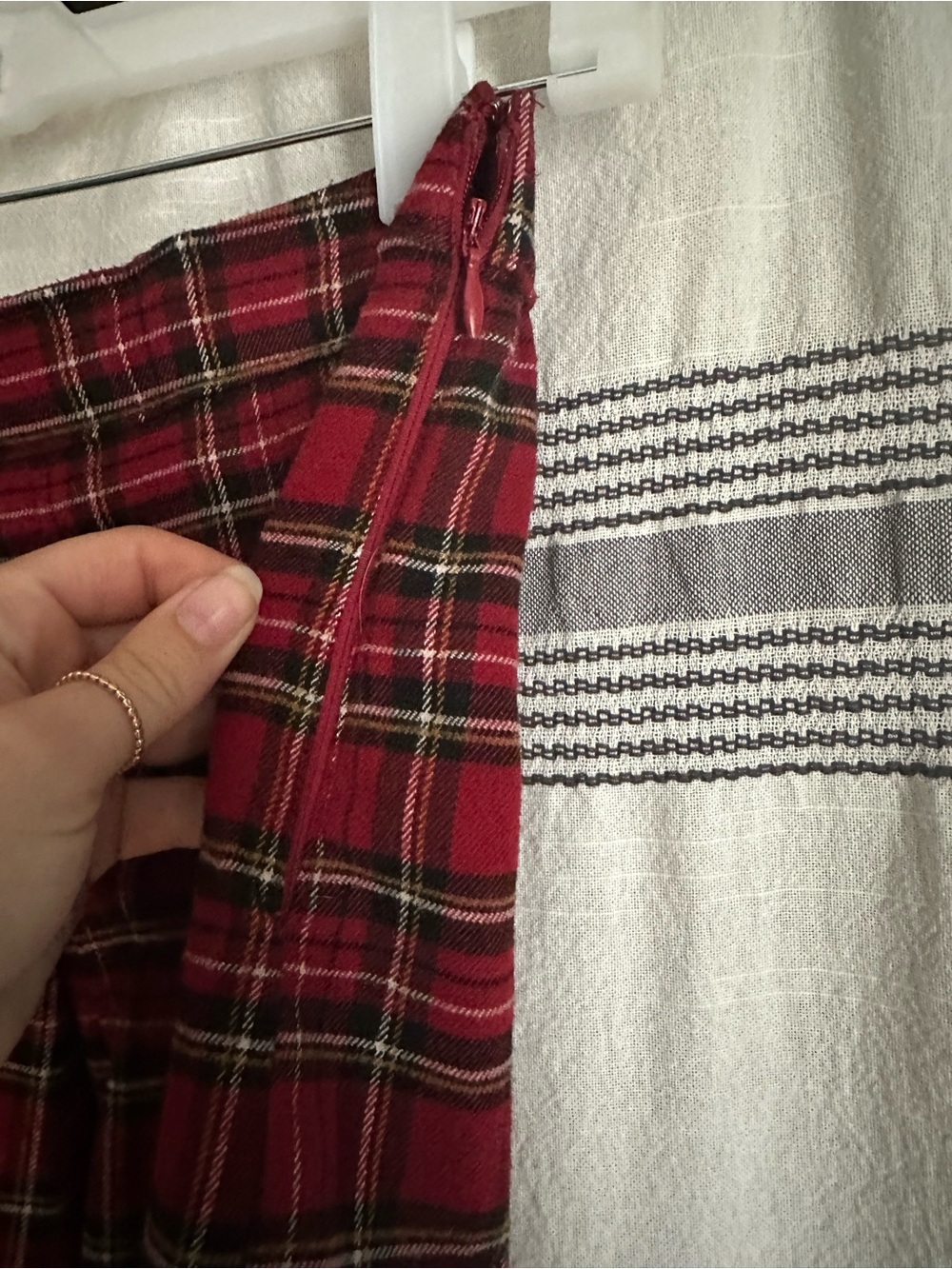Hollister Red plaid Pleated Skater Skirt - Picture 3 of 3